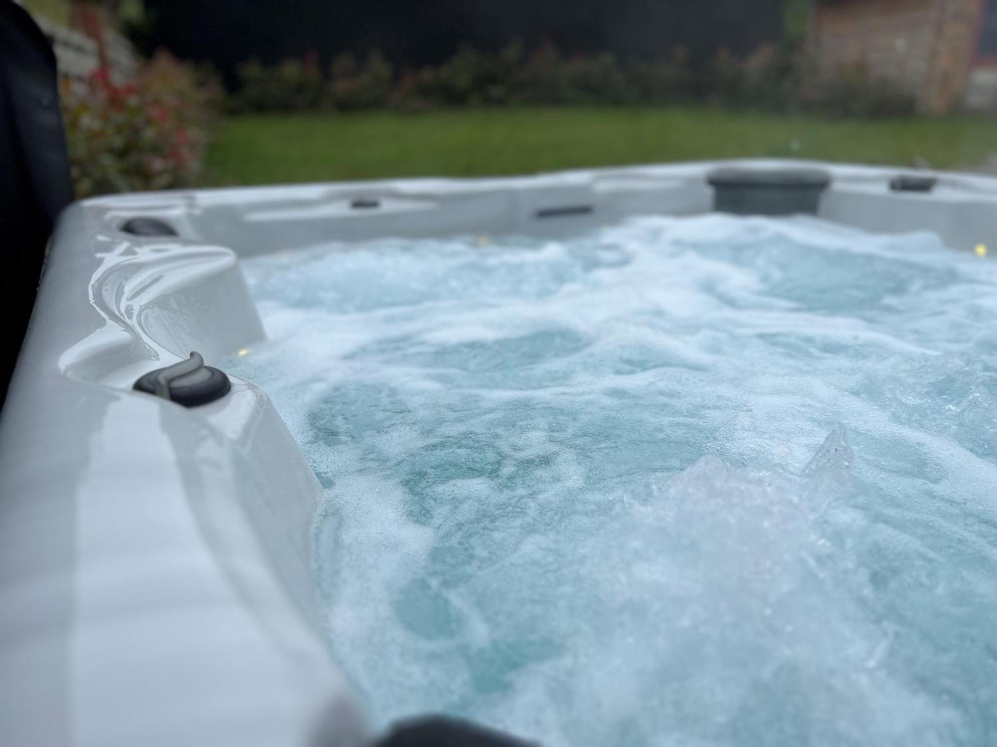 Gite Rubis - Jacuzzi - Pairi Daiza - 6 Pers Brugelette Luaran gambar